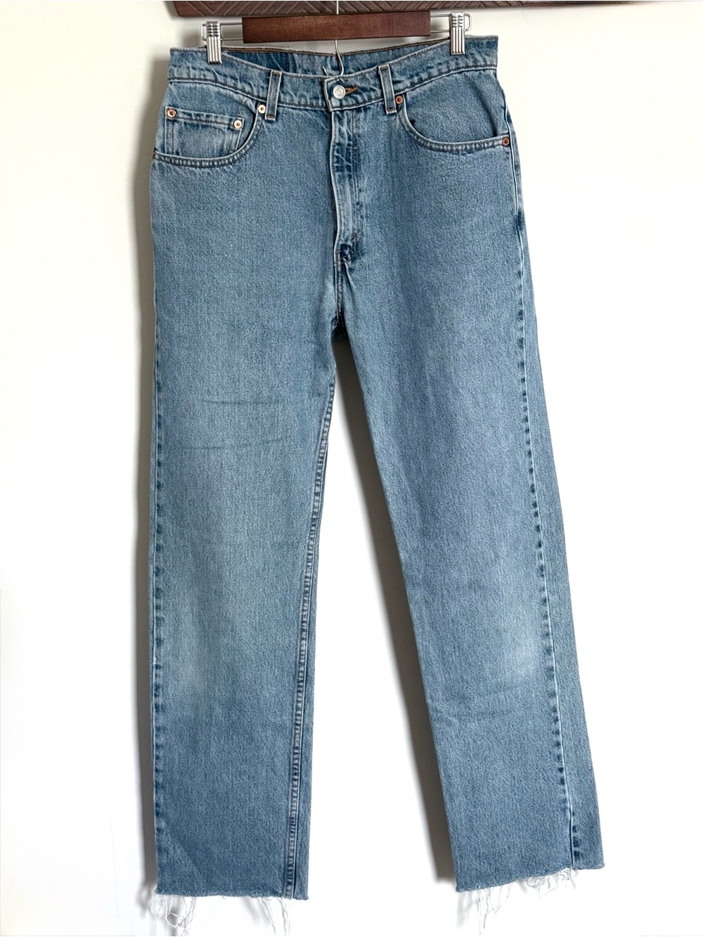 Vintage Levi’s 505 Regular Fit Straight Leg High Rise Raw Hem 90s Y2K 34x34